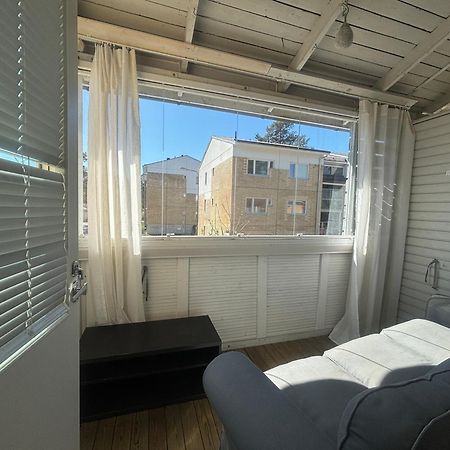 Private Rooms Near Metro, Free Parking,Direct Bus From Airport Гельсінкі Екстер'єр фото