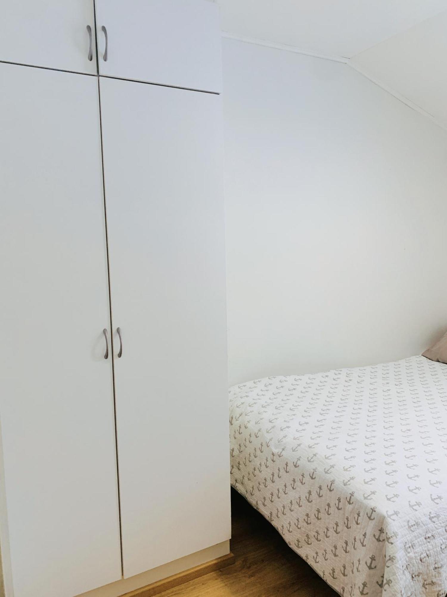 Private Rooms Near Metro, Free Parking,Direct Bus From Airport Гельсінкі Екстер'єр фото