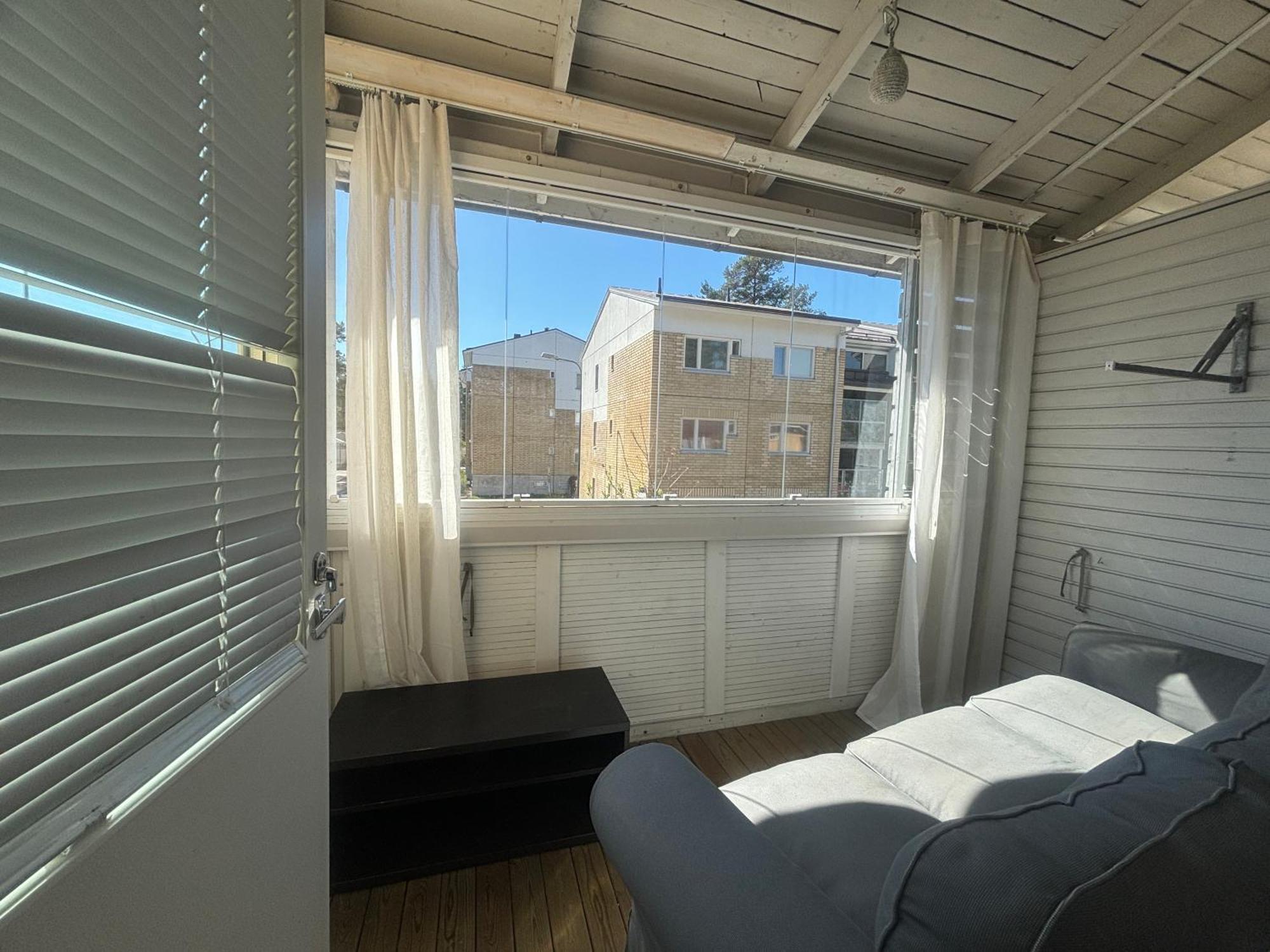 Private Rooms Near Metro, Free Parking,Direct Bus From Airport Гельсінкі Екстер'єр фото